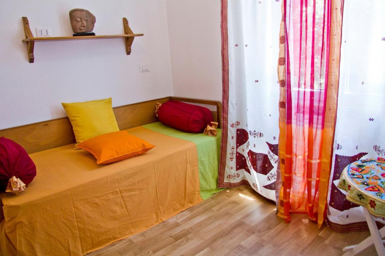 Laxmi Guesthouse B&B Genua Exterior foto